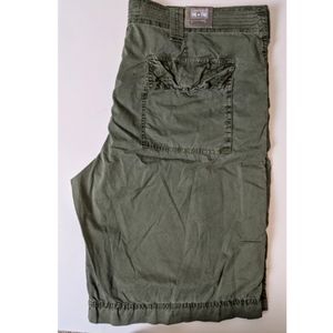 converse cargo shorts